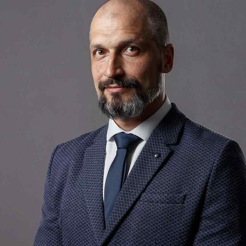 https://www.studiolegalevinci.info/wp-content/uploads/2019/10/inner_team_01-1.jpg